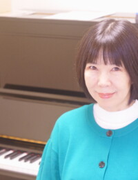 山村 知子（やまむら ともこ）ピアノ