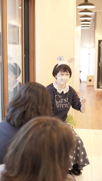 神戸市灘駅前サークル音楽教室ピアノ講師真鍋篤子先生