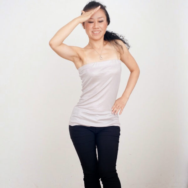 『ピアニストのためのリズムトレーニング』のボディームーブメントを教えてくれるダンサーMikiさん