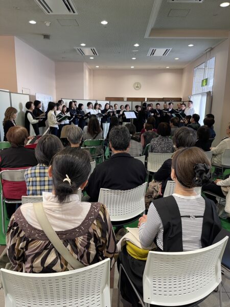 神戸サークル合唱団ロビーコンサート本番風景